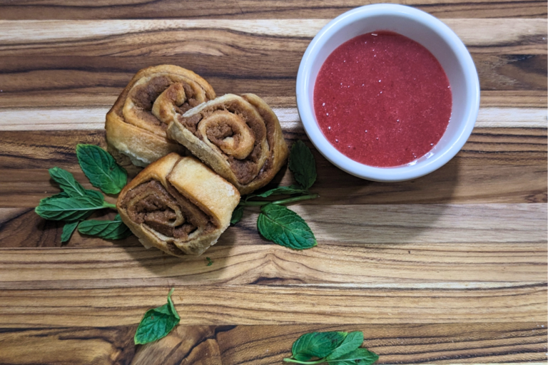 Biscoff Cinnamon Pull-Apart Rolls